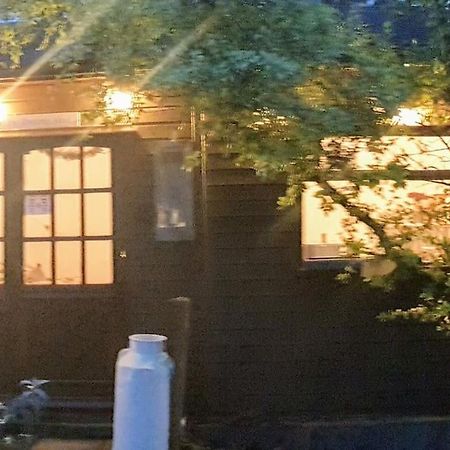 The Potting Shed Near Tenby, 100" Projector, Four Poster Bed, On-Site Hot Tub Access Via Spa Pack, Breakfast Zewnętrze zdjęcie